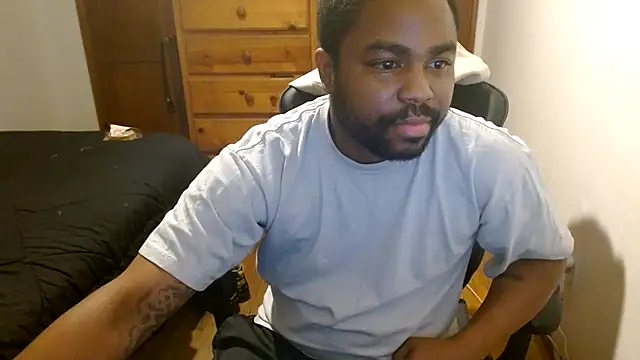 Snapshot of Breadwinnah chatting on 5, 11, 2025 Breadwinnah online show from 5, 11, 2025