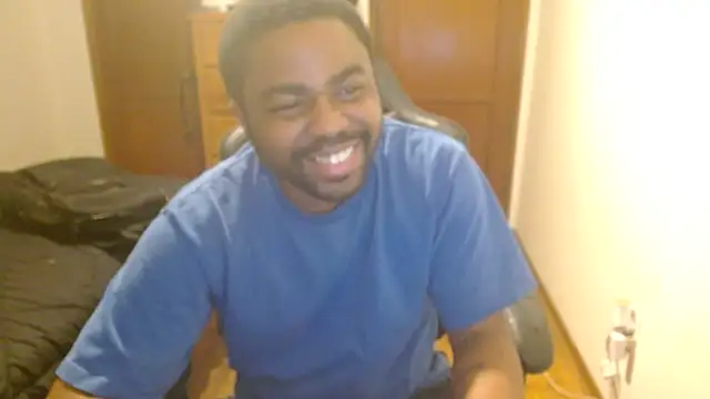 Snapshot of Breadwinnah chatting on 8, 11, 2025 Breadwinnah online show from 8, 11, 2025