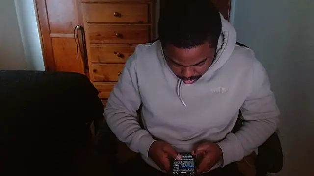 Snapshot of Breadwinnah chatting on 10, 11, 2025 Breadwinnah online show from 10, 11, 2025