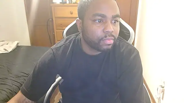 Snapshot of Breadwinnah chatting on 5, 12, 2025 Breadwinnah online show from 5, 12, 2025