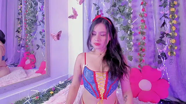 Snapshot of ameliiaa_smith chatting on 30, 10, 2025 ameliiaa smith online show from 30, 10, 2025