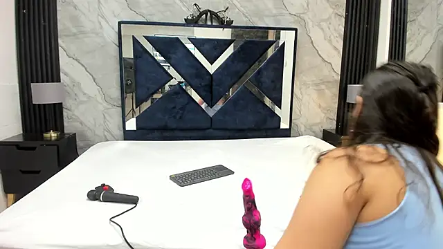 Snapshot of VioletRose_as chatting on 16, 5, 2026 VioletRose as online show from 16, 5, 2026
