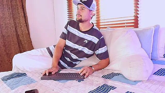 Snapshot of Deivy_gram chatting on 12, 7, 2026 Deivy gram online show from 12, 7, 2026
