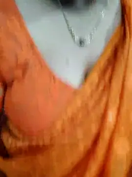 Snapshot of hornypiu697 chatting on 10, 4, 2026 hornypiu697 online show from 10, 4, 2026