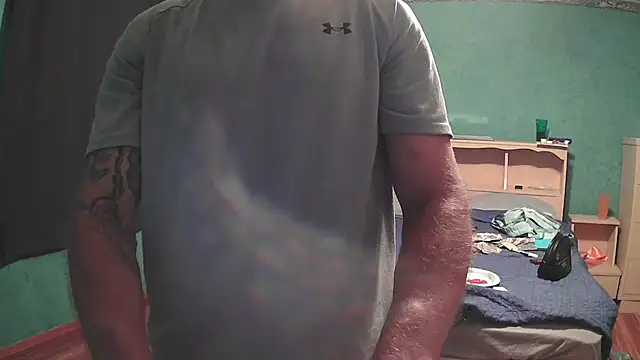 Snapshot of IsAparty chatting on 9, 10, 2025 IsAparty online show from 9, 10, 2025