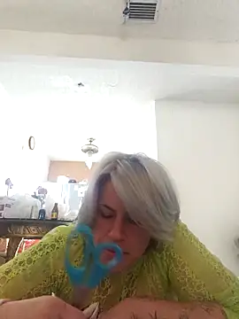 toomuchofafreak online show from 24, 10, 2025