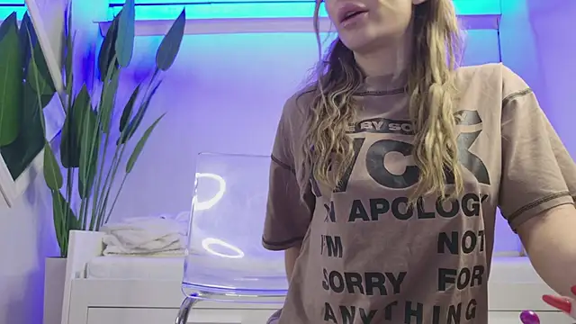 KaseyQuinn  online show from 19, 3, 2026