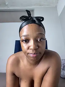 Pinkdollyg online show from 19, 2, 2026