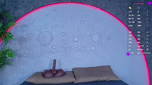 ReinaChloe online show from 18, 4, 2026