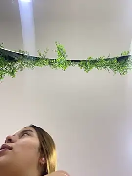 CharlotteBrownn  online show from 30, 10, 2025