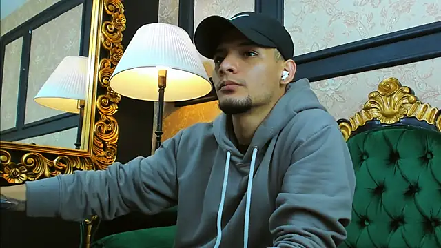 AlessandroKiing online show from 3, 8, 2026