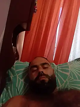 Snapshot of body02081 chatting on 5, 7, 2026 body02081 online show from 5, 7, 2026