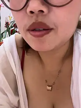 feifei 521 online show from 1, 10, 2025