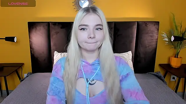 RuthBryant online show from 23, 11, 2025