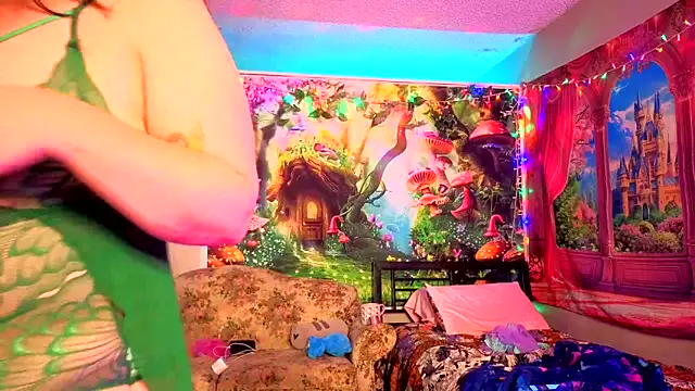 Snapshot of Princess__Kitty__ chatting on 28, 10, 2025 Princess Kitty online show from 28, 10, 2025