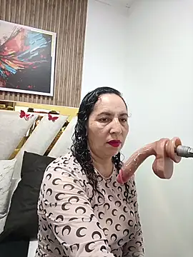 Luna Naughty1 online show from 14, 4, 2026