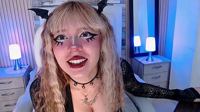 rihonna hs8 online show from 13, 9, 2025