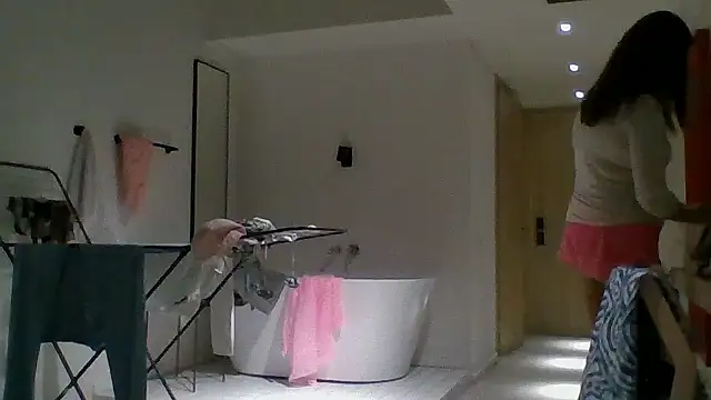 Snapshot of ALICAINWONDERLAND chatting on 18, 9, 2025 ALICAINWONDERLAND online show from 18, 9, 2025