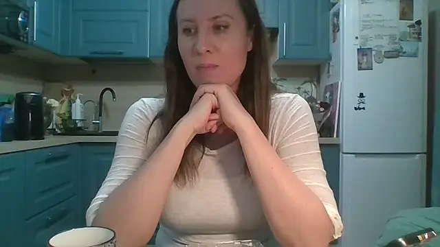 ALICAINWONDERLAND online show from 14, 4, 2026