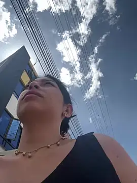 larsonbeverly online show from 26, 2, 2026