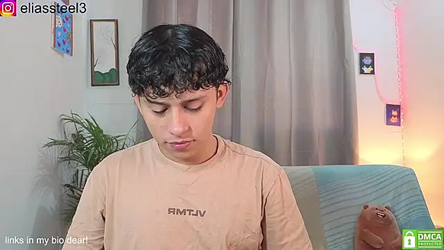 Snapshot of elias_steel1 chatting on 17, 4, 2026 elias steel1 online show from 17, 4, 2026