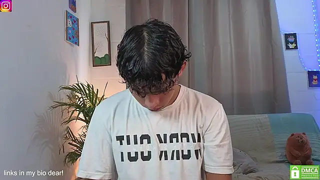 Snapshot of elias_steel1 chatting on 18, 4, 2026 elias steel1 online show from 18, 4, 2026