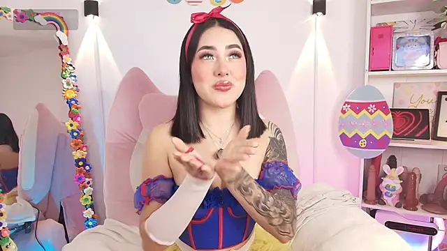 Snapshot of justonecute chatting on 2, 4, 2026 justonecute online show from 2, 4, 2026