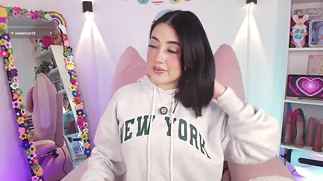 Snapshot of justonecute chatting on 7, 4, 2026 justonecute online show from 7, 4, 2026