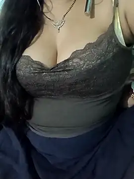 Snapshot of Anjali-bhabhi chatting on 1, 4, 2026 Anjali-bhabhi online show from 1, 4, 2026