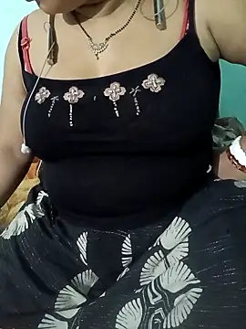Snapshot of Anjali-bhabhi chatting on 4, 4, 2026 Anjali-bhabhi online show from 4, 4, 2026