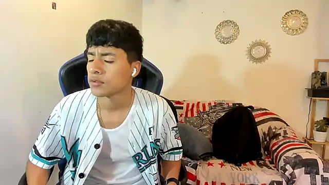 sebas boys577 online show from 17, 10, 2025