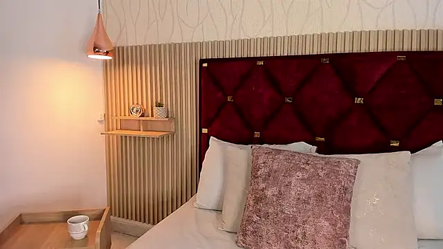 Snapshot of Laura_Ivy chatting on 26, 9, 2025 Laura Ivy online show from 26, 9, 2025