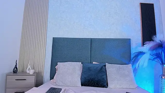 Snapshot of Laura_Ivy chatting on 5, 2, 2026 Laura Ivy online show from 5, 2, 2026