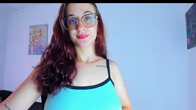 Snapshot of Laura_Ivy chatting on 23, 6, 2026 Laura Ivy online show from 23, 6, 2026