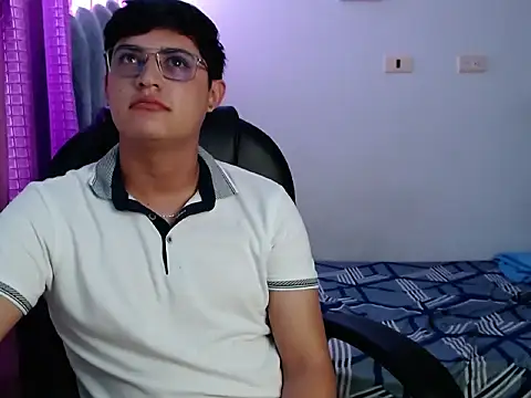 Snapshot of yesitwink_ chatting on 23, 10, 2025 yesitwink online show from 23, 10, 2025