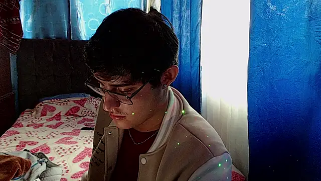 Snapshot of yesitwink_ chatting on 7, 1, 2026 yesitwink online show from 7, 1, 2026