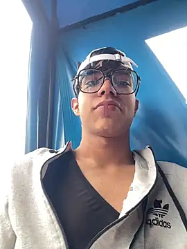 Snapshot of diegoand0911 chatting on 29, 5, 2026 diegoand0911 online show from 29, 5, 2026