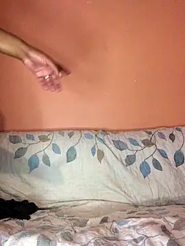 Snapshot of ffinegirl chatting on 5, 11, 2025 ffinegirl online show from 5, 11, 2025