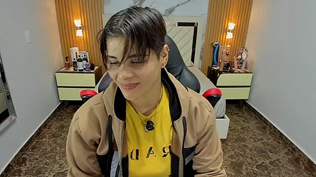 KAROLLJONES1 online show from 14, 11, 2025