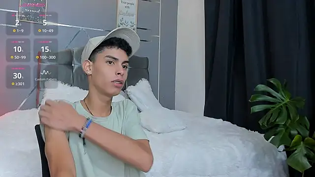 Room 69x online show from 7, 11, 2025