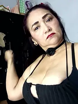 linda luna29 online show from 10, 1, 2026