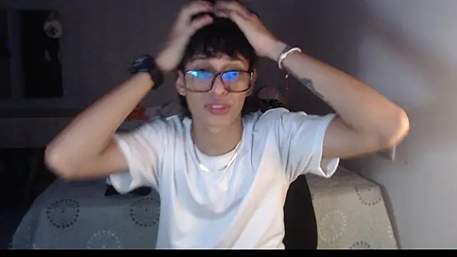 Snapshot of sung_yol chatting on 21, 9, 2025 sung yol online show from 21, 9, 2025