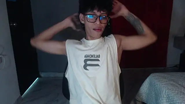 Snapshot of sung_yol chatting on 29, 9, 2025 sung yol online show from 29, 9, 2025