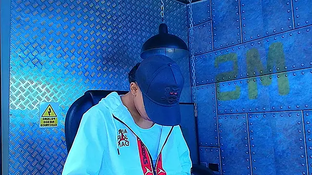 AlanCutee online show from 1, 11, 2025