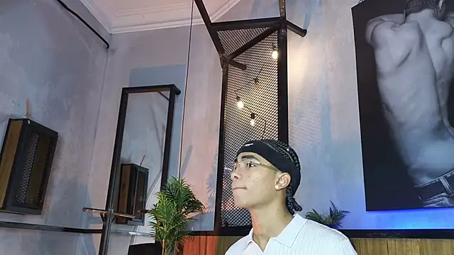 AlanCutee online show from 5, 3, 2026