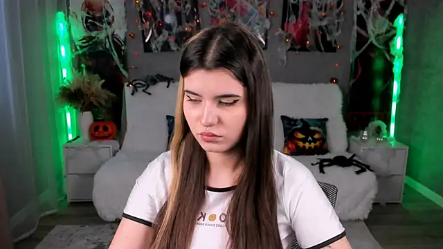 AnoraDark online show from 19, 10, 2025