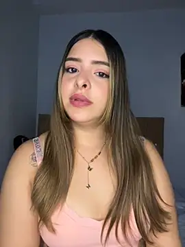 Nahomy cm online show from 20, 6, 2026