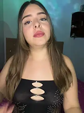 Nahomy cm online show from 29, 6, 2026