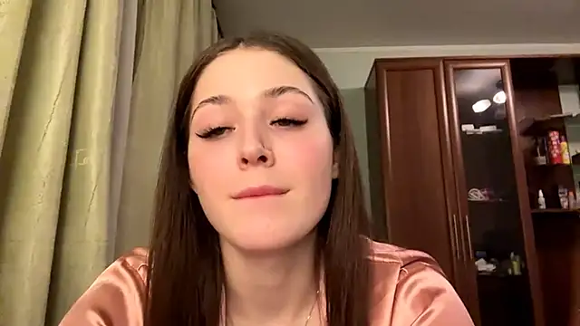 Adel strongwoman online show from 3, 4, 2026