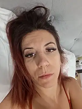 Anayssa  online show from 19, 9, 2025